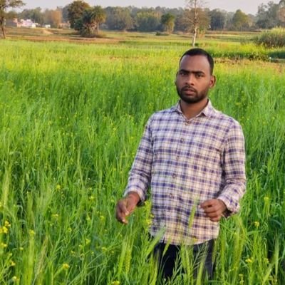 एक अच्छा जीवन प्रेम से प्रेरित और ज्ञान द्वारा निर्देशित है।