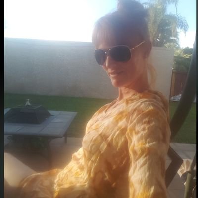 Lifelong Democrat. RN. Let's vote BLUE!. We will not go back! DumpTrump. Will not answer most DMs. Ukraine, nature, BLM sphinxcat, will block all haters(maga)