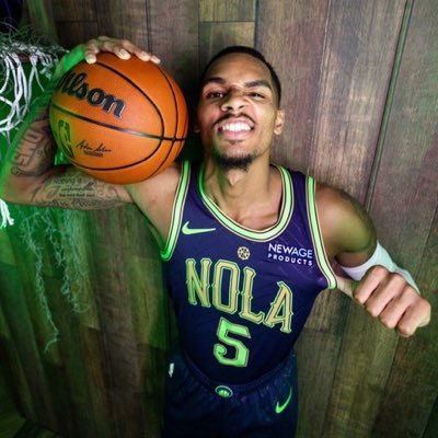 ( fan acc ) Main: @Nathanj04060931 #WBD #Saints #LSU 🐯 Tulane 🌊 🎯sports random shi and acc growth📈