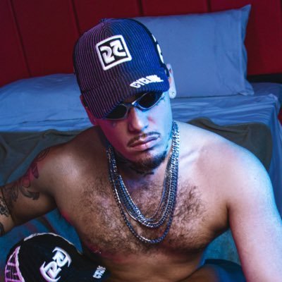CANTOR DE FUNK QUEER E MUITA P*TARIA! Ouça “Putifero Pro Max”