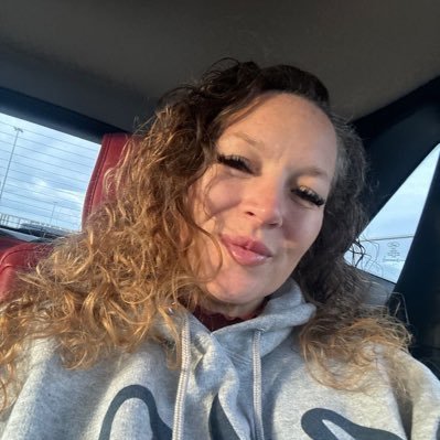 Hi 👋, Am Lucy am free to chat with, professional delivery woman. ❤️❤️🌹