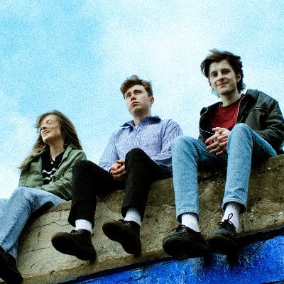 belfast rock/roll band | under the rolling y @dalliancerecs | photos by greta povilaityte our debut EP “reeling” out NOW!!