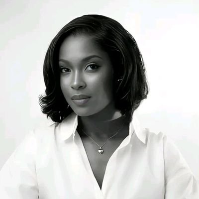 sarahlehr2016's profile picture. Helping brands tell their story and connect with real people. Marketing with heart and purpose. 🤝📢