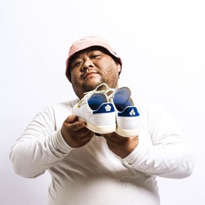 ahli bahasa ikan| vintage adidas enthusiast | sneakershead | event maker