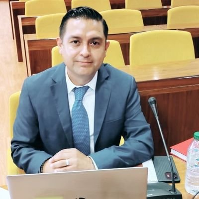 UbaldoCR's profile picture. #PlayALaHistoria Responsable de los archivos de Radio y Televisión de la Universidad Autónoma de San Luis Potosí, México.