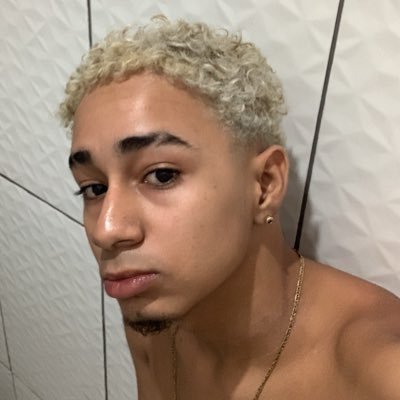 saykodein's profile picture. acho que só to no mundo pra criar o maximo de vivências possíveis