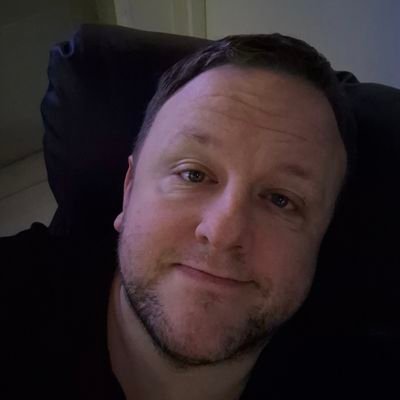 Used to be funny, now I’m just fat!
60% knowledge, 43% bullshit.
It's good to talk.
YNWA