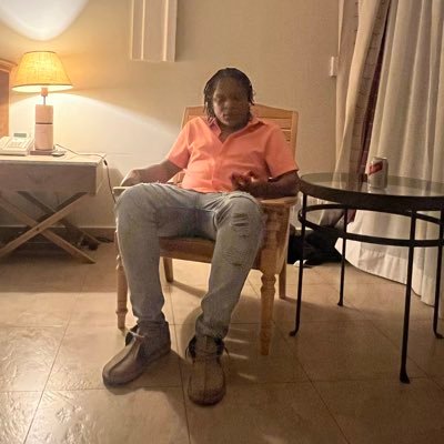 _playboidante's profile picture. you're arguing with yourself