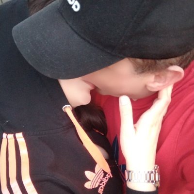 Glücklich verheiratet mit Karsten Schmitz/@KSchmitz1018 und Mutter unserer gemeinsamen Tochter Daniela Irene