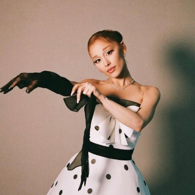 I tweet about whatever I like |
Fangirl of Ari, Olivia, and Sabrina