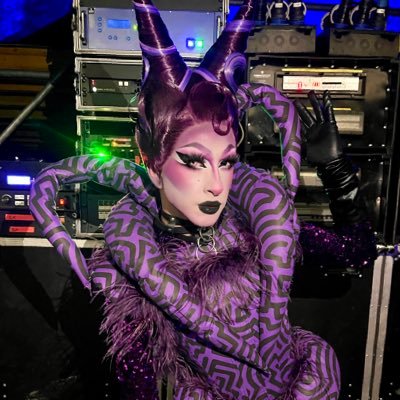 What is fashion, if it isn’t in purple?💜 IG:misskinagaultier