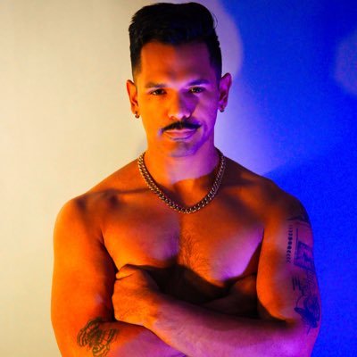 dirtysanchezhtx's profile picture. Latino in TX 🇲🇽 Power verse / soft kink 😜 Thick 🍑. Uncut 🪵. Big energy. Let’s play… or collab ✍️😉