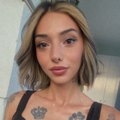 gezginlergezgi's profile picture. 🇹🇷türkiye 80 İL🇹🇷 🇦🇿🇬🇪  5 ÜLKE  🇮🇷🇺🇦🇲🇩 ⛺ Otostop ve Kamp 🌳doğayı koru🌳 🚘Şuan 'türkiye 📸takipte kalın birlikte gezelim📸