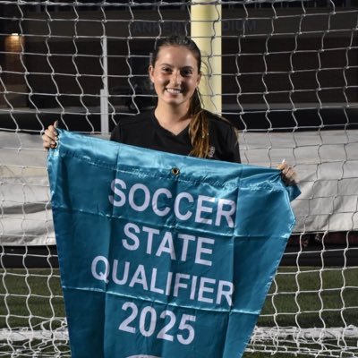 VSA Rush 2007 Girls Academy | Captain | Center Midfielder | #26 | Iowa ODP | 2026 | Ankeny Centennial #12 | State Highlights: https://t.co/bzgdlhRhsy |