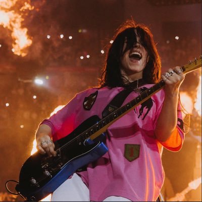 simp 4 my gf and billie eilish | eng/pl | shed twt DNI‼️| she/her 19 | intj | kloda @urmomsh00t