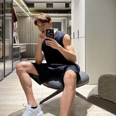 shu29831129's profile picture. 