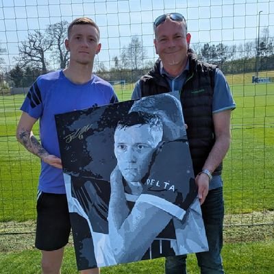 Freelance Graphic Designer & artist providing top quality unique artwork. Commissioned work available, dm for details. Facebook - pure designz