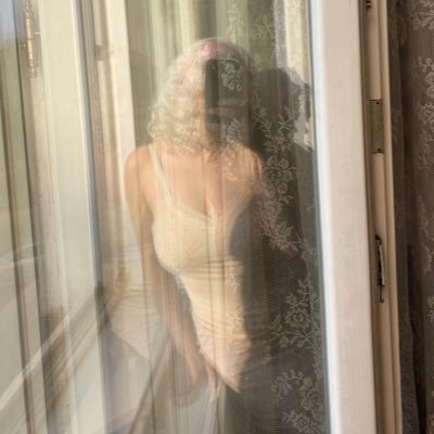 Wordly companion, lover of the mind, wild at heart 🌹face photos avail upon request 💘 wish list: https://t.co/WgjzJmDlhk