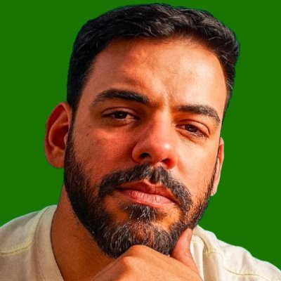 Jornalista, sócio da marca @futebotecotv e palmeirense.