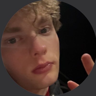 founder of @aura_wallet | building the future of irl crypto payments. nineteen.