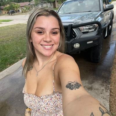 On here to make friends and stay away from me if you have trust issues❤️😍