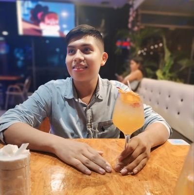 EnocbenjaMolina's profile picture. Lcdo. En Finanzas 📊| Est. De Docencia en Biología🦠| Siempre aprendiendo🌱