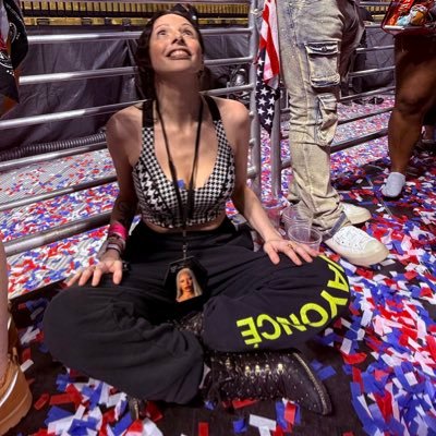 ✨rep/eras ATL N123 lets go 🐍🐍🐍 🧟♀️zombie🧟♀️ S6-S11 #TWD 🎬 cozygamer 🎮 ✨London N6 ‘24 ✨ Atlanta Hawks ❤️ 🖤i’m so ATL 🐝 hive 🐝 otr ll, act l, act ll🐝