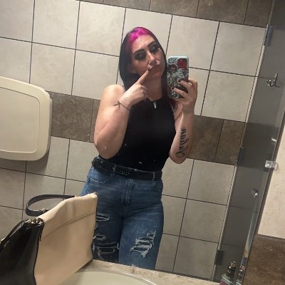 RC🫶🏼 wrestling, music, makeup, purses, shoes, memes, fashion.