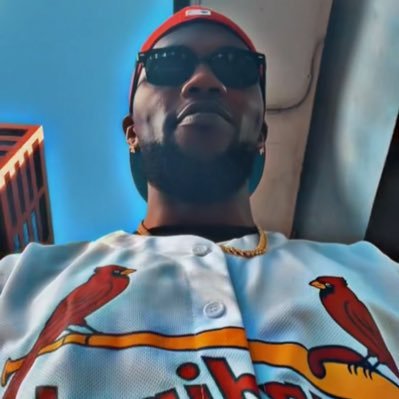 Baseball ⚾️ and Basketball 🏀 not a capper just a simple Sports Bettor. Gods Work ! 🙏🏾LakerGang4L ..R.I.P Granny 2-6-12♠Born2BeGreat🏁 11:11 G.Q.