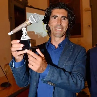 Ideatore Premio Sette Colli, Microfono d’Oro, Antenna d’Oro per la Tivvù. Ufficio Stampa Festival del Cinema, Estate Romana. Speaker Nazionale Artisti