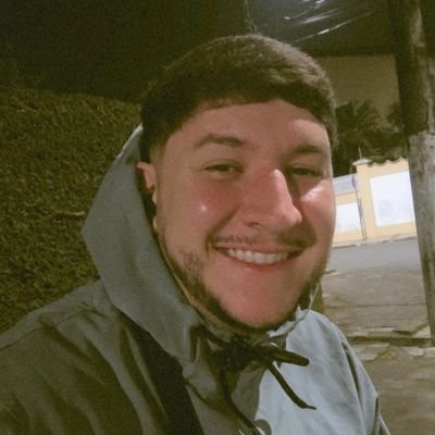 O essencial faz a vida valer a pena. E pra mim, basta o essencial.