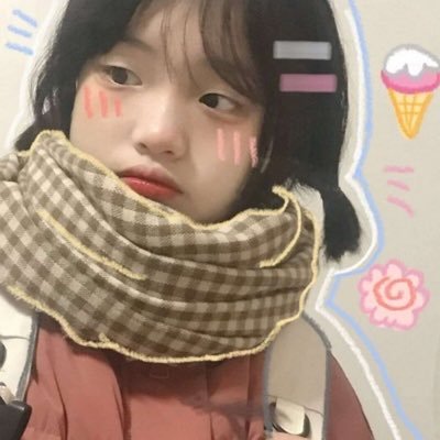 b9pAGM4oTweupz's profile picture. carrying sunshine with deep thoughts 🎐🌻🕊️