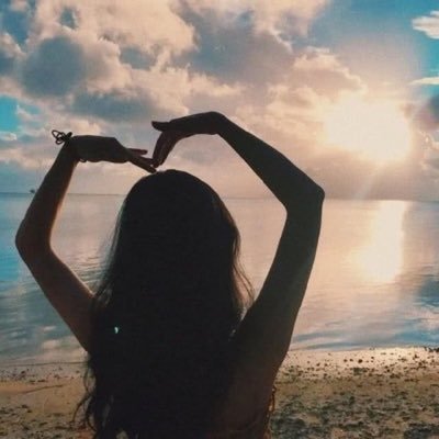 Uv2NIKqc5C68i's profile picture. singing with my soul with deep thoughts 🌻🌺🕊️