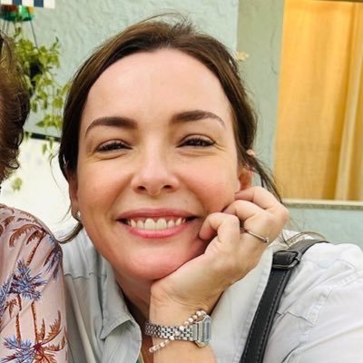 não posso ver um casal bonito na novela que já quero beijar os dois