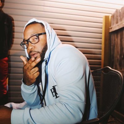 🎨 Creative Director | Visionary | Storyteller Insta:@yngbndz | 👻: MoneySonny | @familyrichent @litoncampus @enstilllearning @traprevivalsun | #bndz🚫frndz