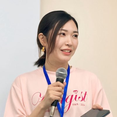 方眼ノートトレーナー、BMC継承性、アサギスト|2022年〜インスタ運用代行→webライター→思考整理のノートの先生|引きこもり在宅主婦は人に会うのが好きすぎて講演会の裏方として今年楽しんでおります