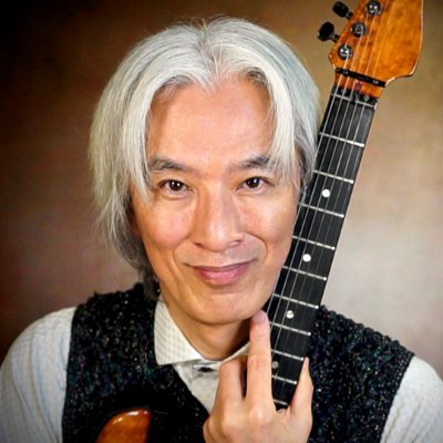 音と音楽で世の中を幸せにしたい!
・作曲家 ギターリスト
・ファッションモデル
・小説「数式に記された愛」をみらいパブリッシングより出版
・両手タッピング奏法は1988年、ボウイングギターは1998年から
・発明出願350件以上、特許査定100件以上の発明者
・ショップ https://t.co/5PLrT6ntfq