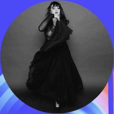 Singer/Songwriter/Producer - @linernotespod ~ @crimsoncmusic ~ @mallorytrunnell=Instagram