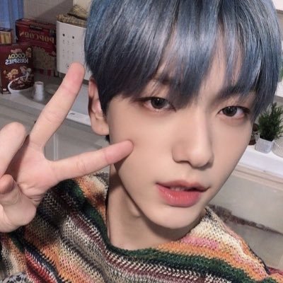 soobieboobie73's profile picture. haiiiii i like txt and maxggs :3