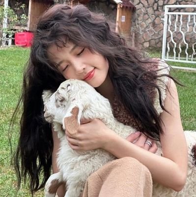 prettiestanya's profile picture. Future data analysis