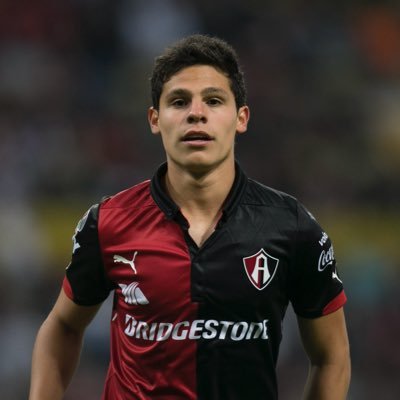 ❤️🖤 UFC , Fútbol, algo de freestyle, divorciado del hueso y amante de ponchito