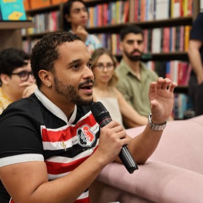 Professor de Biologia do Estado de PE. Torcedor do Santa Cruz. Amante de tecnologias. Gamer nas horas vagas.