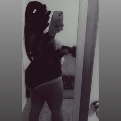 la_morena60's profile picture. hmu for content 😘