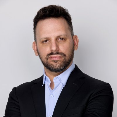 פובליציסט ופעיל חברתי
כותב, מרצה ופרשן לפוליטיקה ישראלית ואמריקאית
כותב על ארה״ב ב-@dembindc
לתיאום הרצאות: https://t.co/9vzlEqDZvX
נשוי לשי ואבא של נוב