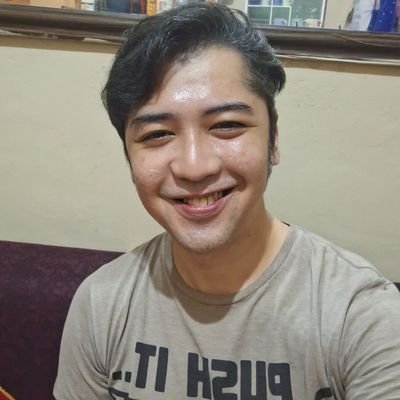GayGamer/Coffee Slut/Wedding Singer/Utada Hikaru Fan/VirtuaFighterPlayer/AoiMain