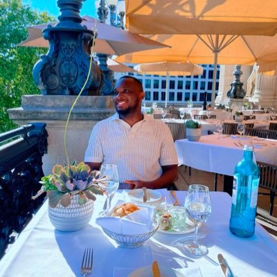 samuel_aik's profile picture. Writer 📑 | Podcaster🎙️ | Traveler✈️ .