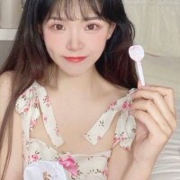 Larissa (@a2jnq7a9iqf24k) 's Twitter Profile