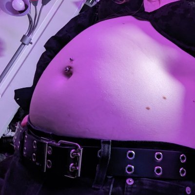 She/They | 18+ Only! | Wannabe weird kink model & Gainer | DMs open |
Show me some love!!! https://t.co/j217fZugxl