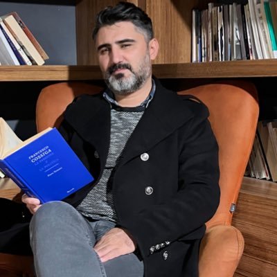 Kahlel2029's profile picture. ⚖️ Adalet 🏛️ Sanat Tarihi 📜TarihYL🕊️ Barış 📚 Okur-Yazar🧬 Bilim ☄️Nippurun Oğlu ⚜️Ezilmişlerin Soylusu🪖İsyancıların Lideri 📕Müslüman🇹🇷 𐱅𐰇𐰼𐰚 Türk