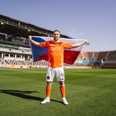 kevingarci95931's profile picture. Houston dynamo fan since birth